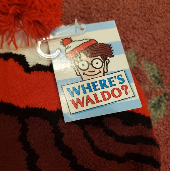 Where's Waldo Hat - Picture 2 of 4
